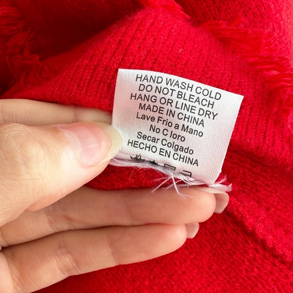 ontwelfth Red Fringey Sweater, Bright Red Knit Crewneck Sweater, Size Medium - Picture 10 of 16
